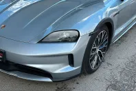Porsche Taycan din 2024 cu 61.196 km - oferta POR228457 - foto 5