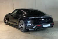 Porsche Taycan din 2022 cu 43.600 km - oferta POR228463 - foto 4