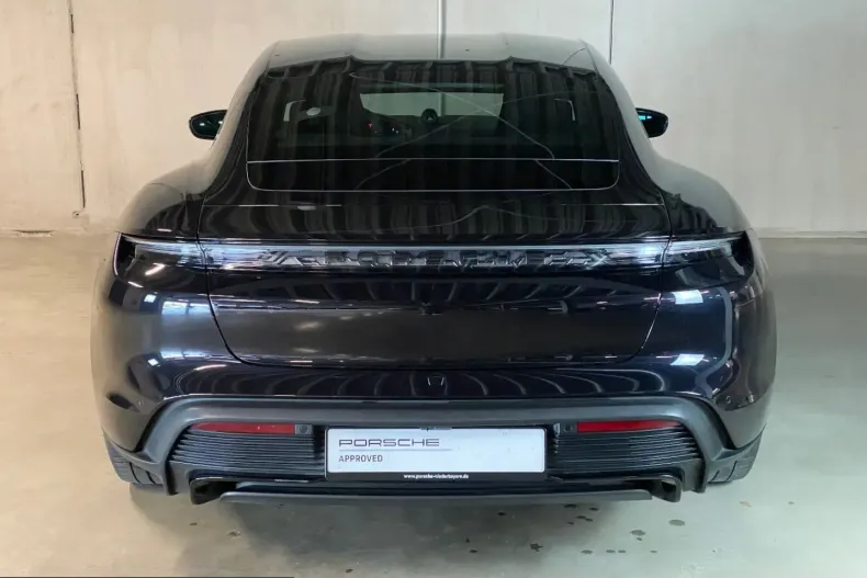 Porsche Taycan din 2022 cu 43.600 km - oferta POR228463 - foto 6