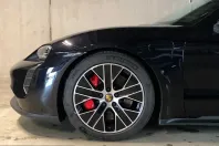 Porsche Taycan din 2022 cu 43.600 km - oferta POR228463 - foto 8