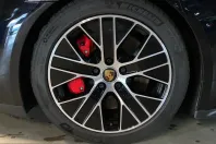 Porsche Taycan din 2022 cu 43.600 km - oferta POR228463 - foto 9