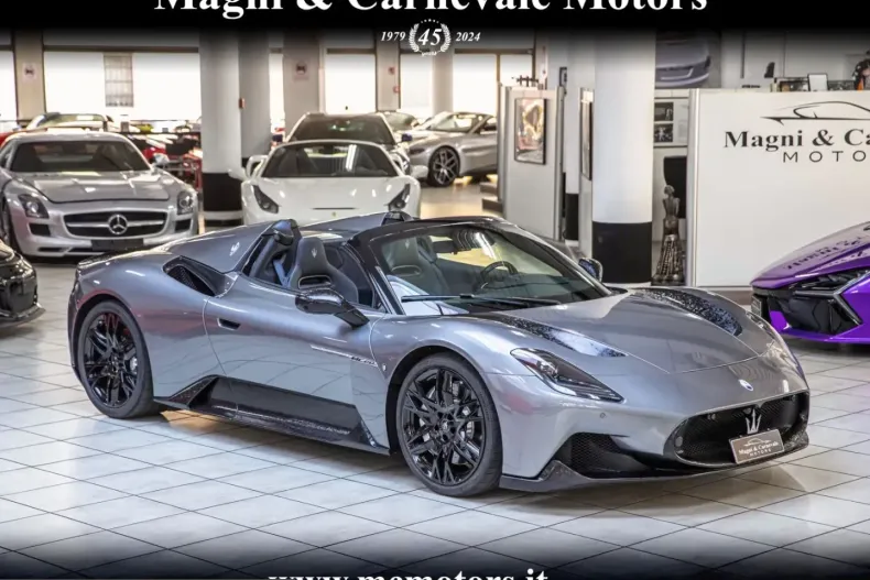 Maserati MC20 din 2024 cu 2.200 km - oferta MAS228464 - foto 1