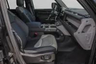 Land Rover Defender din 2025 cu 25.000 km - oferta LAN228465 - foto 3