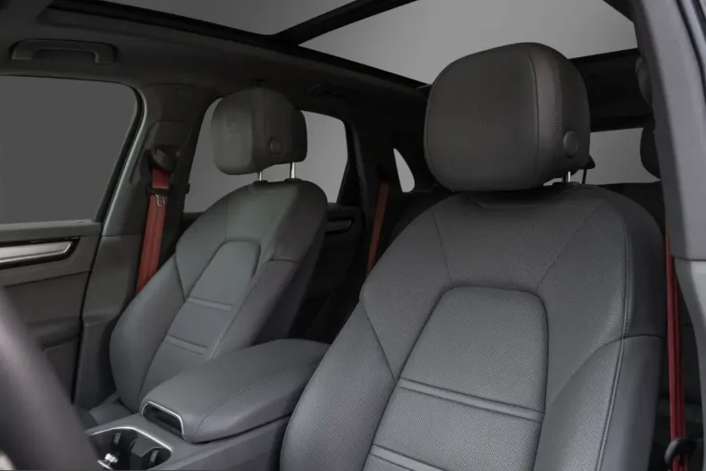 Porsche Cayenne din 2022 cu 39.659 km - oferta POR228470 - foto 6