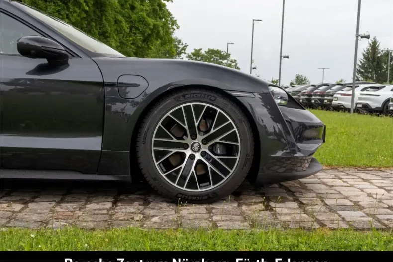 Porsche Taycan din 2024 cu 31.600 km - oferta POR228471 - foto 16