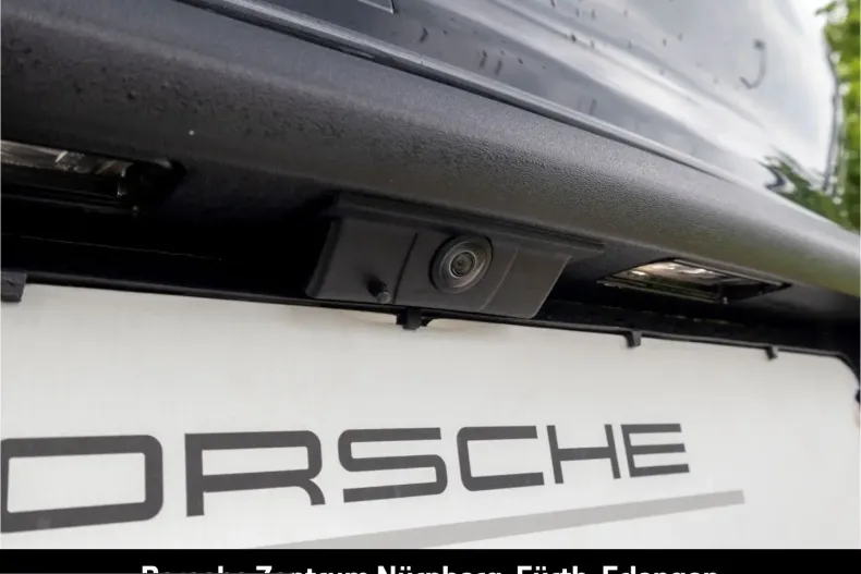Porsche Taycan din 2024 cu 31.600 km - oferta POR228471 - foto 48