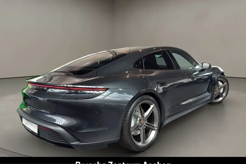 Porsche Taycan din 2024 cu 24.782 km - oferta POR228472 - foto 6