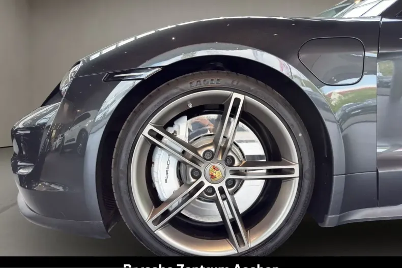 Porsche Taycan din 2024 cu 24.782 km - oferta POR228472 - foto 10
