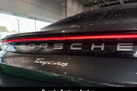 Porsche Taycan din 2024 cu 24.782 km - oferta POR228472 - foto 27