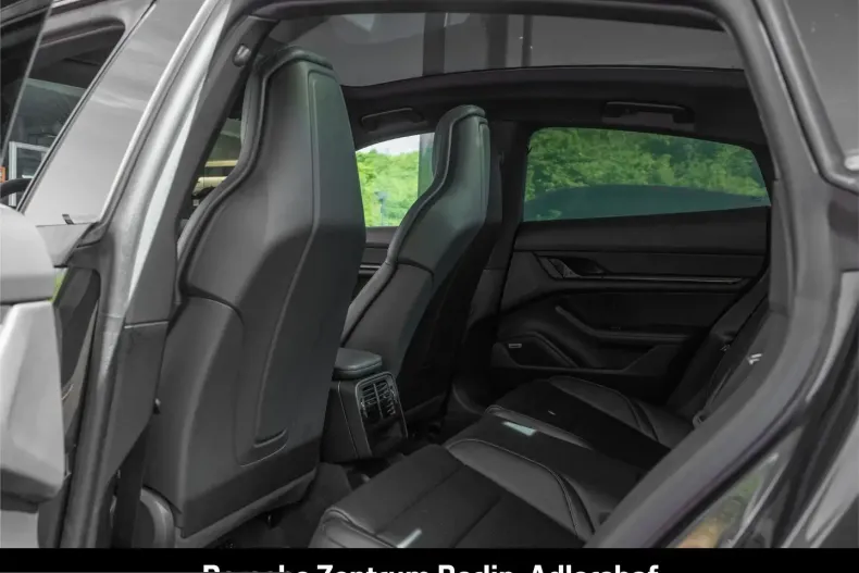 Porsche Taycan din 2024 cu 31.136 km - oferta POR228473 - foto 6