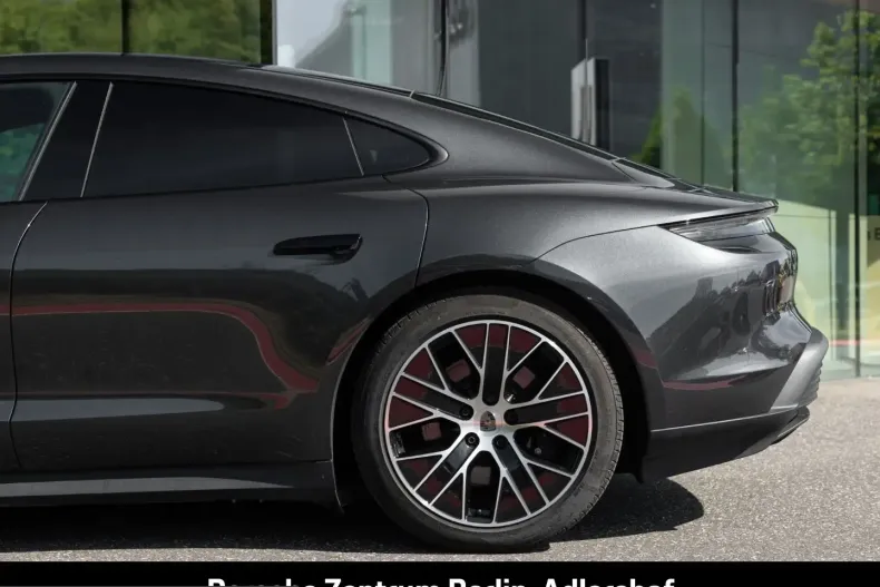 Porsche Taycan din 2024 cu 31.136 km - oferta POR228473 - foto 16