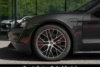 Porsche Taycan din 2024 cu 31.136 km - oferta POR228473 - foto 17