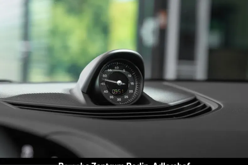 Porsche Taycan din 2024 cu 31.136 km - oferta POR228473 - foto 21