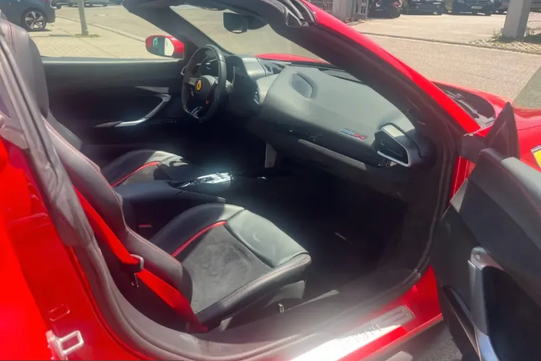 Ferrari 296 GTS din 2023 cu 12.200 km - oferta FER228475 - foto 10
