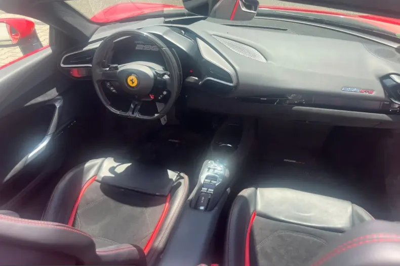 Ferrari 296 GTS din 2023 cu 12.200 km - oferta FER228475 - foto 13