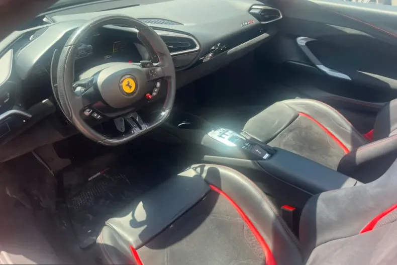 Ferrari 296 GTS din 2023 cu 12.200 km - oferta FER228475 - foto 16