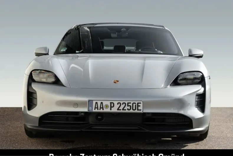 Porsche Taycan din 2023 cu 49.080 km - oferta POR228476 - foto 7