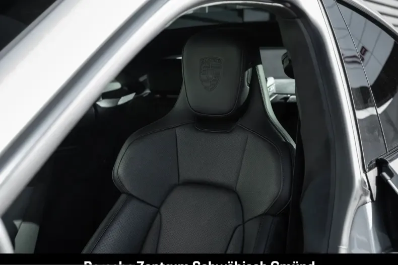 Porsche Taycan din 2023 cu 49.080 km - oferta POR228476 - foto 20