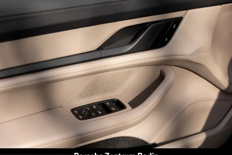 Porsche Taycan din 2023 cu 28.211 km - oferta POR228477 - foto 20
