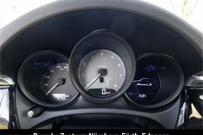 Porsche Macan din 2022 cu 52.800 km - oferta POR228487 - foto 29