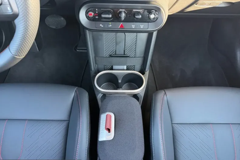 MINI Cooper S Cabrio din 2024 cu 1.300 km - oferta MIN228488 - foto 8