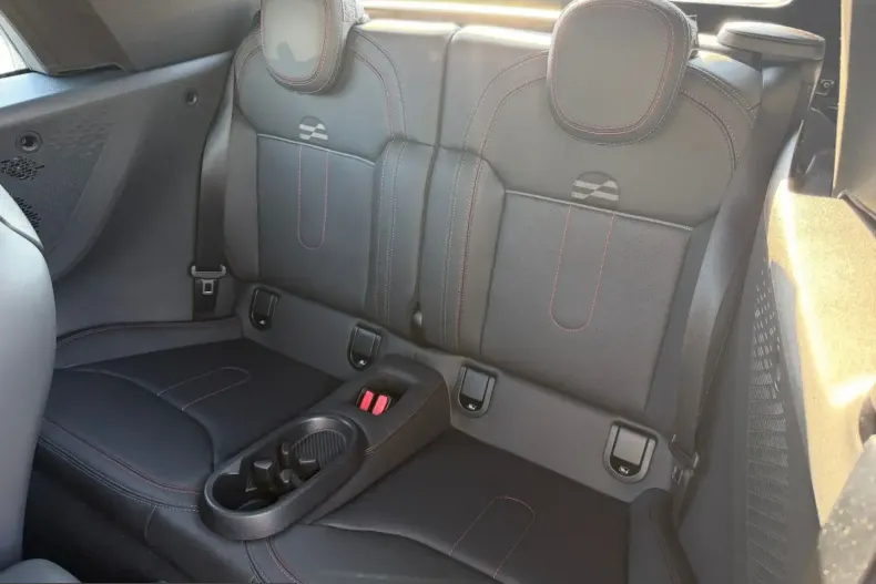 MINI Cooper S Cabrio din 2024 cu 1.300 km - oferta MIN228488 - foto 10