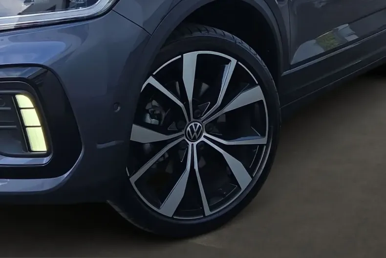 Volkswagen T-Roc din 2023 cu 4.600 km - oferta VOL228490 - foto 7