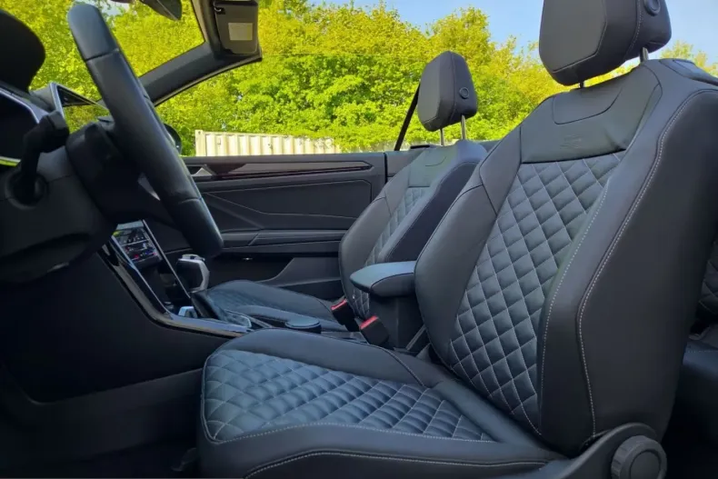 Volkswagen T-Roc din 2023 cu 4.600 km - oferta VOL228490 - foto 17