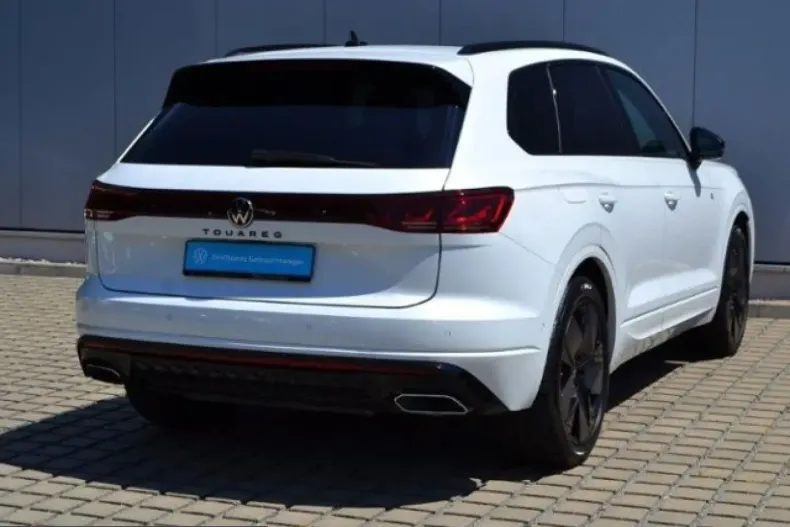 Volkswagen Touareg din 2025 cu 21.431 km - oferta VOL228493 - foto 2