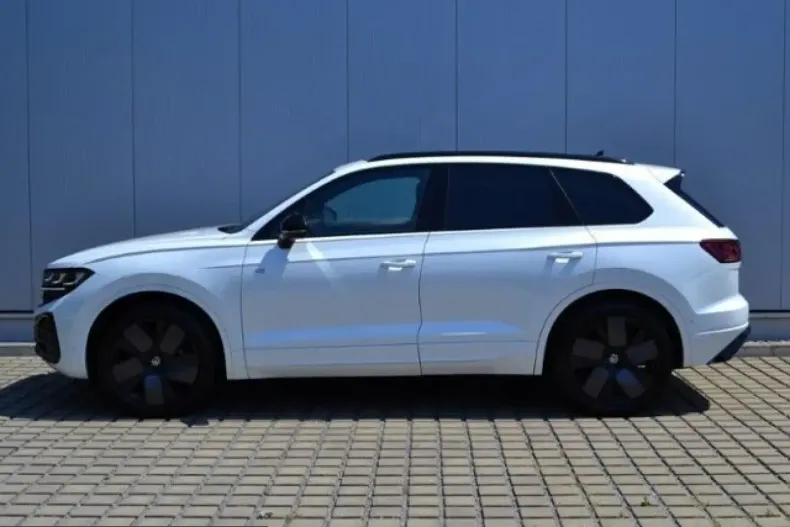 Volkswagen Touareg din 2025 cu 21.431 km - oferta VOL228493 - foto 6