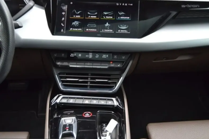 Audi e-tron GT din 2022 cu 40.183 km - oferta AUD228494 - foto 13