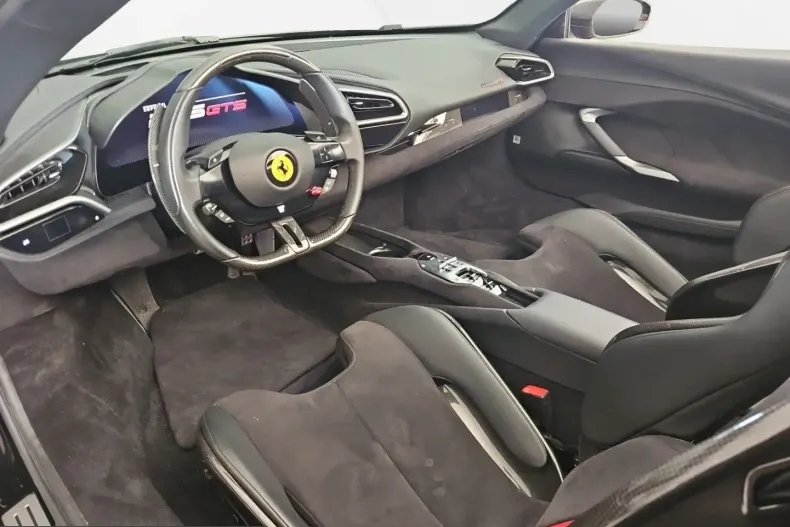 Ferrari 296 GTS din 2024 cu 6.554 km - oferta FER228502 - foto 2