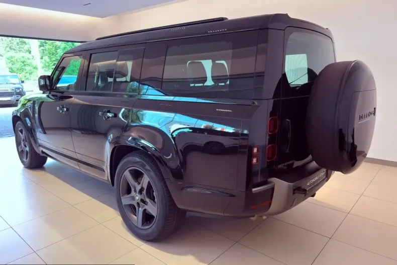 Land Rover Defender din 2024 cu 21.400 km - oferta LAN228506 - foto 3