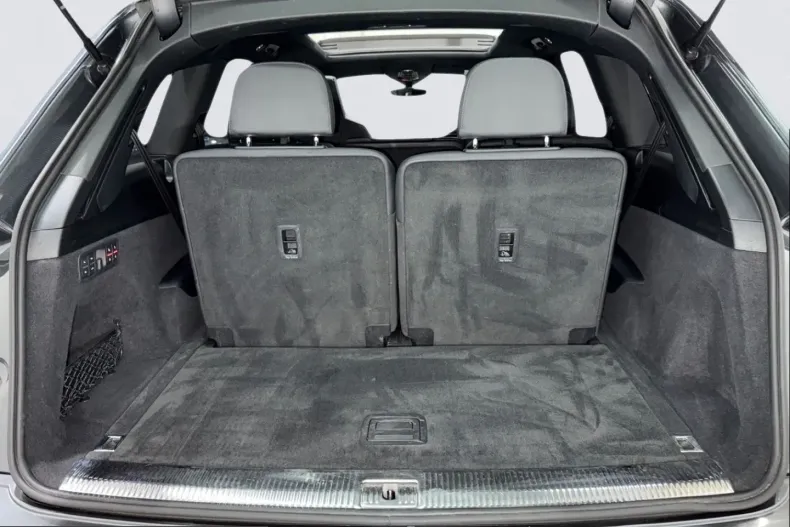 Audi SQ7 din 2023 cu 38.479 km - oferta AUD228507 - foto 8