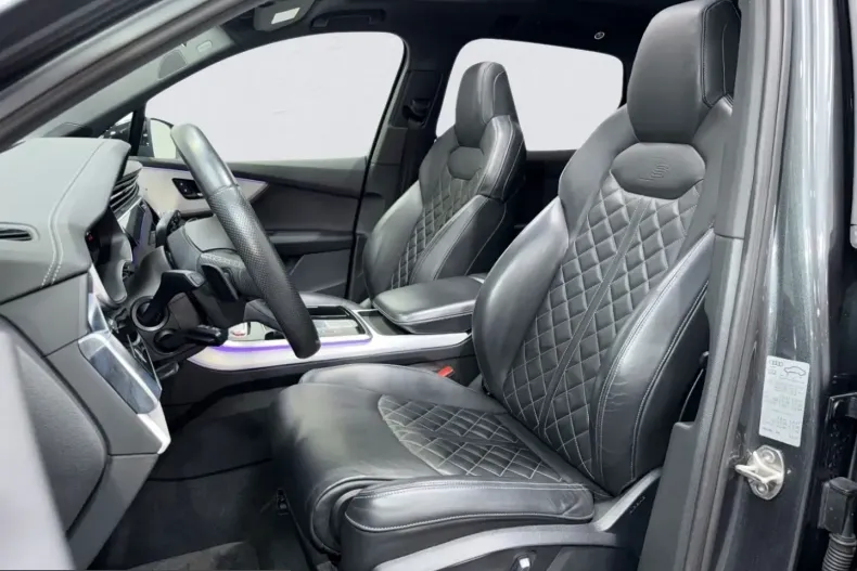 Audi SQ7 din 2023 cu 38.479 km - oferta AUD228507 - foto 10