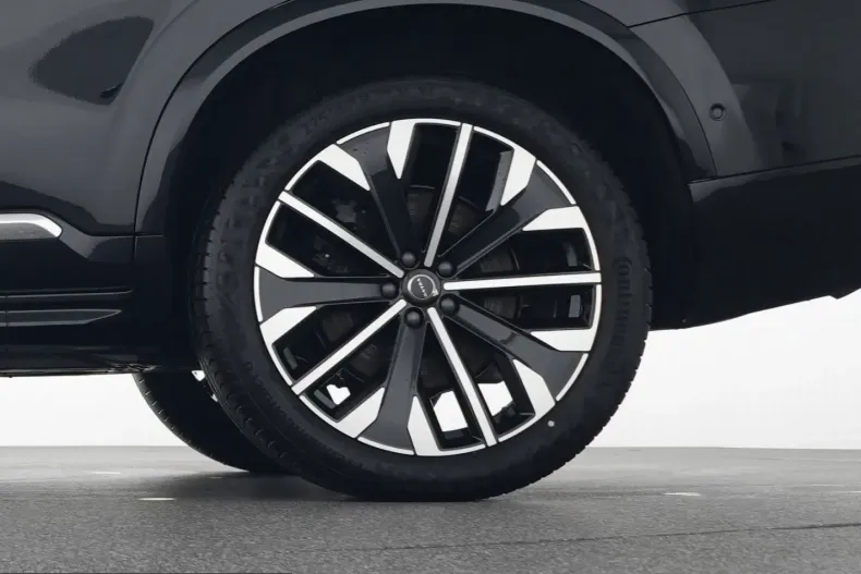 Volvo XC90 din 2025 cu 20.658 km - oferta VOL228511 - foto 21