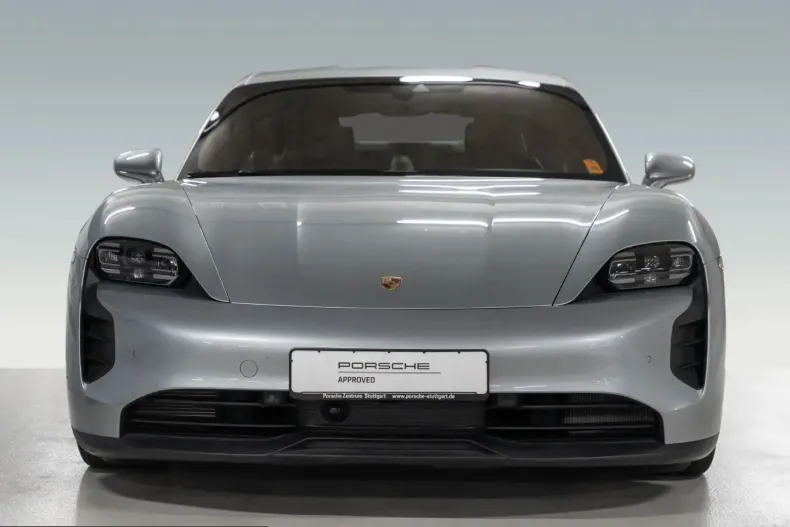Porsche Taycan din 2022 cu 41.900 km - oferta POR228515 - foto 8
