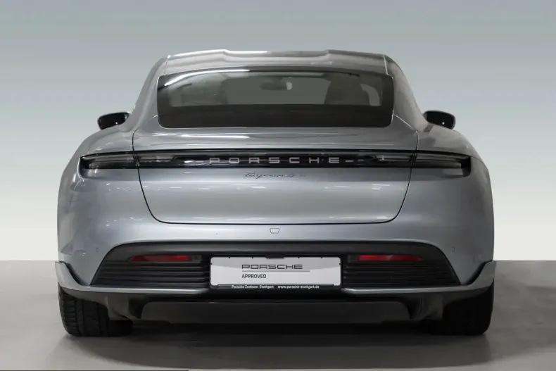 Porsche Taycan din 2022 cu 41.900 km - oferta POR228515 - foto 10