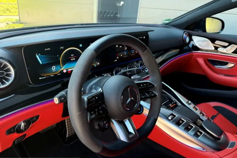 Mercedes-Benz AMG GT (Clasa GT) din 2023 cu 28.300 km - oferta MER228521 - foto 6