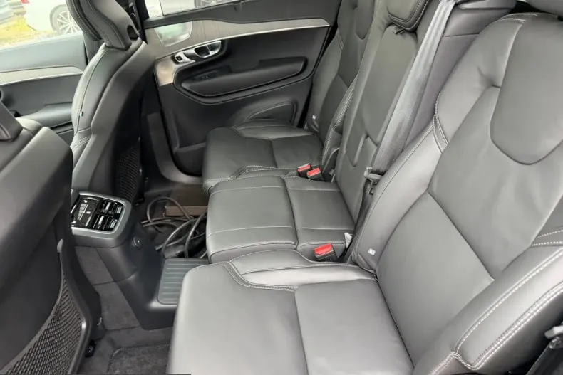 Volvo XC90 din 2024 cu 10.155 km - oferta VOL228527 - foto 10