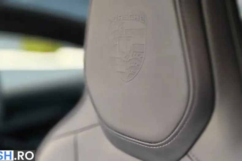 Porsche Taycan din 2023 cu 33.000 km - oferta POR228530 - foto 20