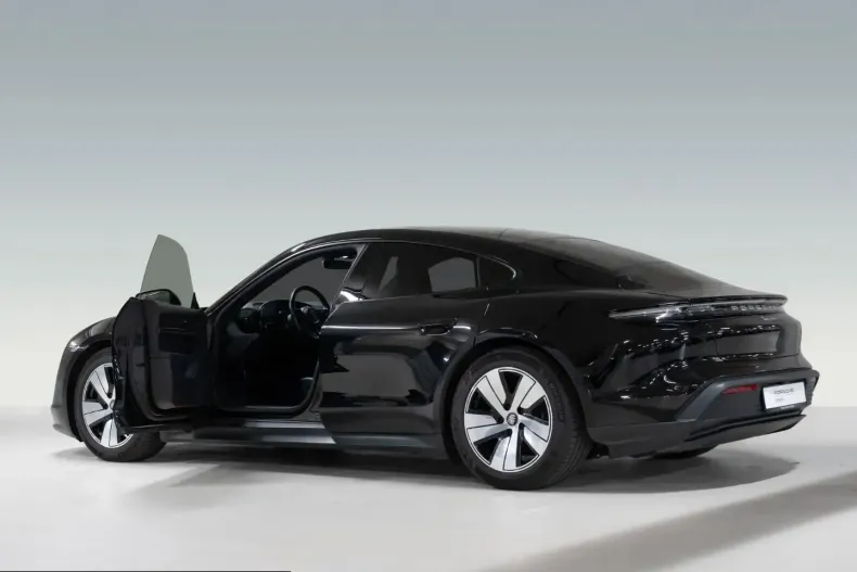 Porsche Taycan din 2023 cu 36.999 km - oferta POR228531 - foto 7