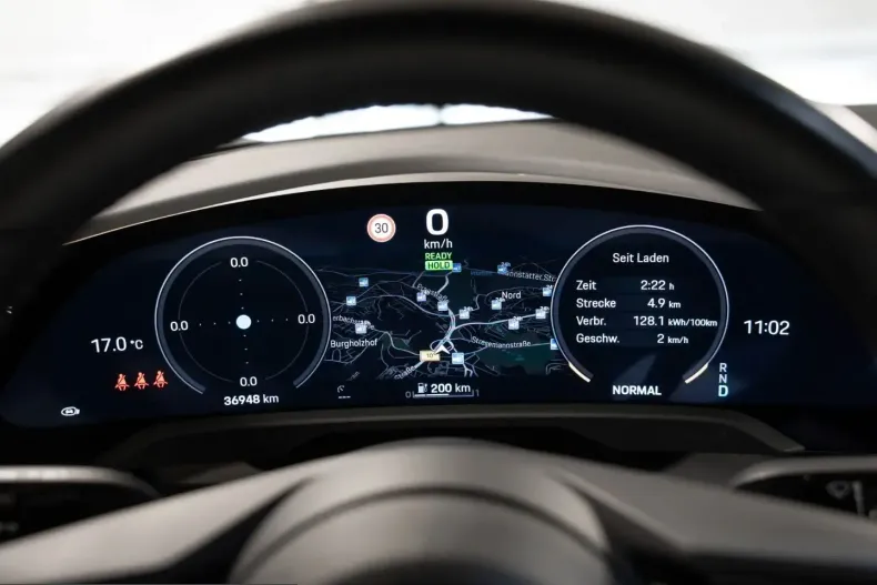 Porsche Taycan din 2023 cu 36.999 km - oferta POR228531 - foto 24