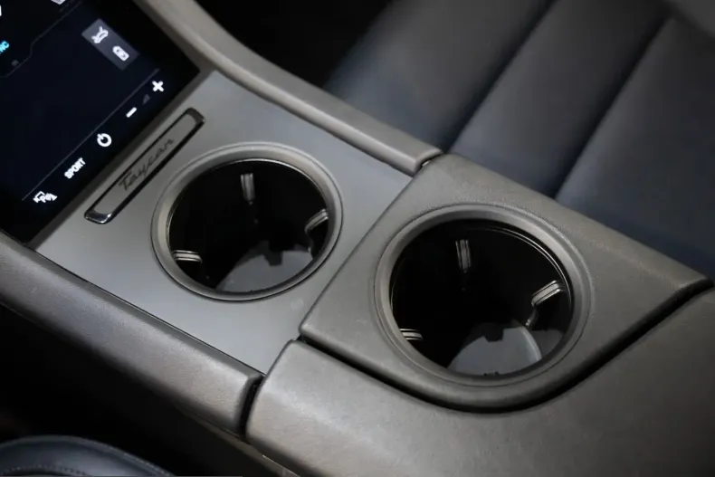 Porsche Taycan din 2023 cu 36.999 km - oferta POR228531 - foto 33