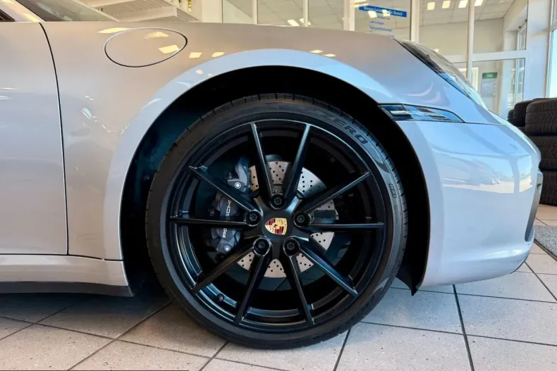 Porsche 992 din 2022 cu 58.392 km - oferta POR228538 - foto 6
