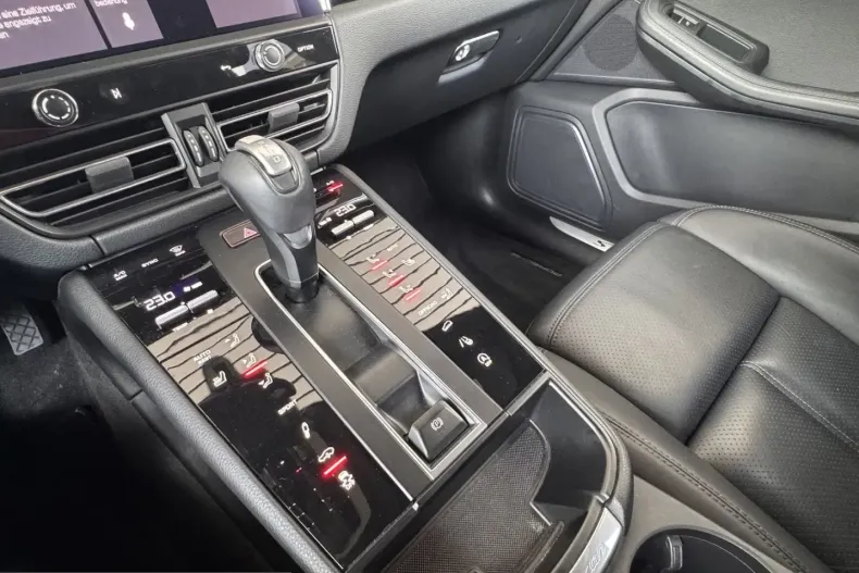 Porsche Macan din 2023 cu 63.000 km - oferta POR228539 - foto 10