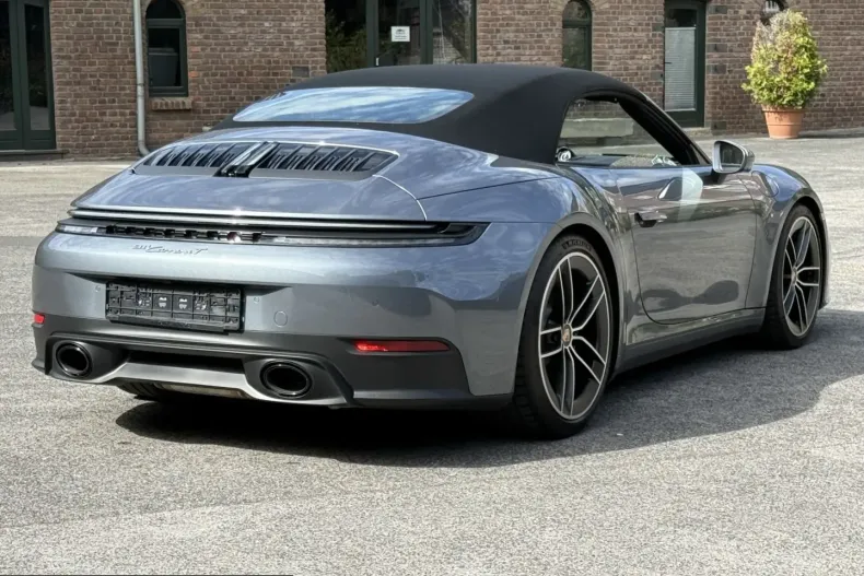 Porsche 992 din 2025 cu 8.350 km - oferta POR228553 - foto 1