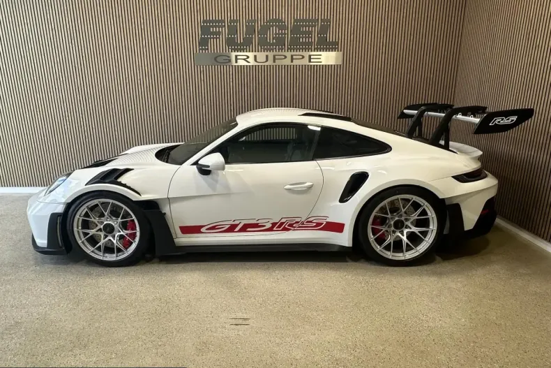 Porsche 992 din 2023 cu 23.280 km - oferta POR228557 - foto 3