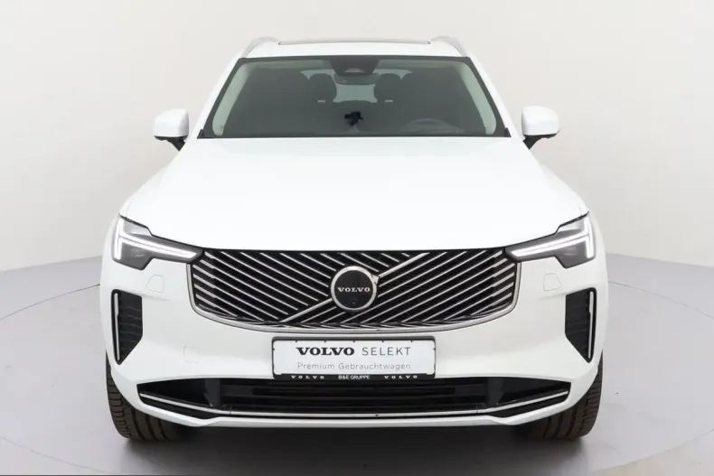 Volvo XC90 din 2025 cu 16.101 km - oferta VOL228558 - foto 1