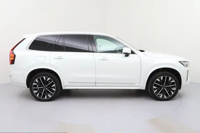 Volvo XC90 din 2025 cu 16.101 km - oferta VOL228558 - foto 3